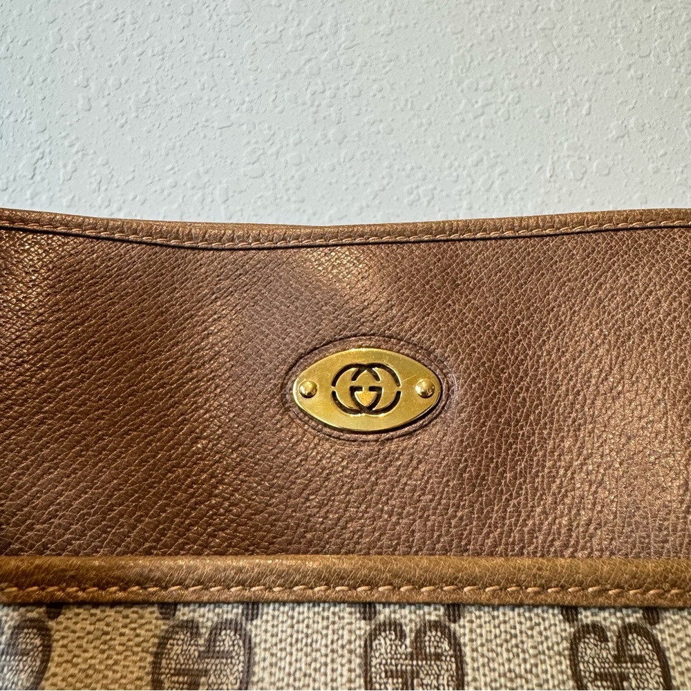 ๐ดSOLD๐ดGucci GG monogram tote Bag - Picture 14 of 17